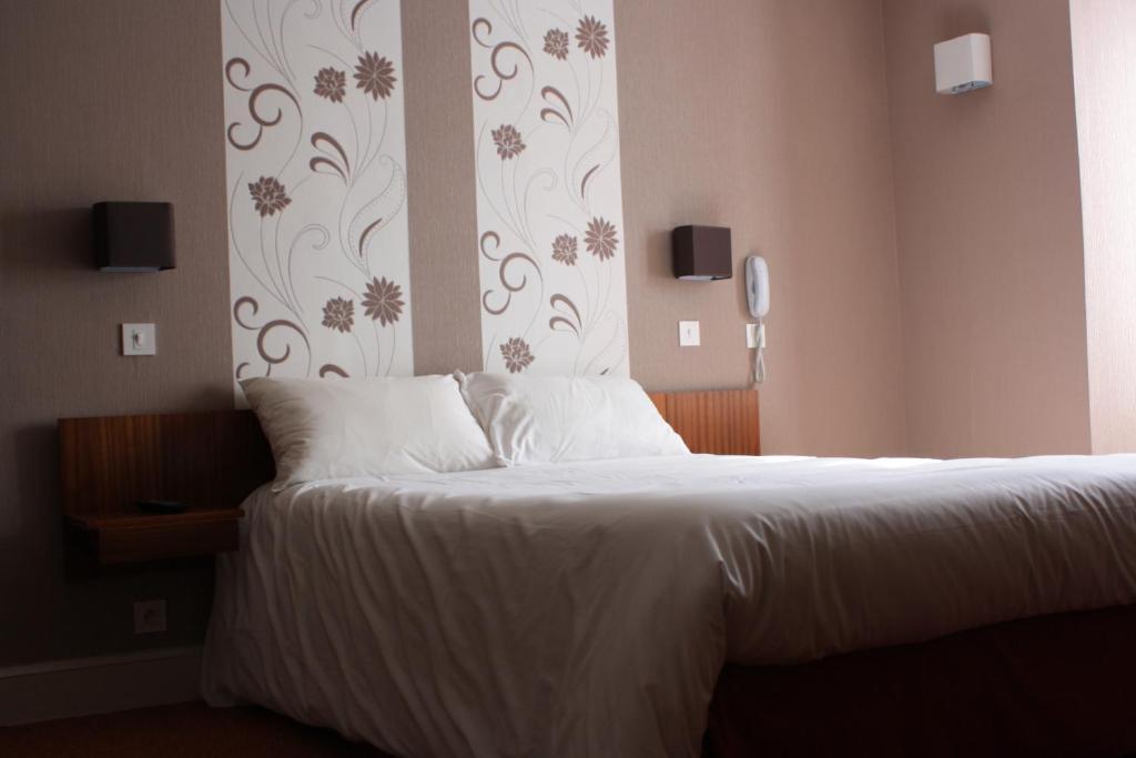 Hotel Du Touring Saint-Céré Pokoj fotografie