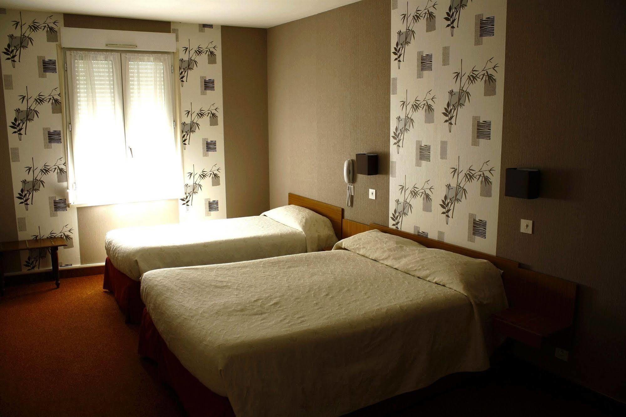 Hotel Du Touring Saint-Céré Exteriér fotografie